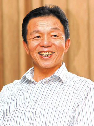 许连捷:十年挥刀造就第二个恒安